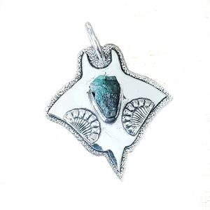 Natural Chrysoprase Gemstone Set in 925 Sterling Silver Stingray Pendant, NWT